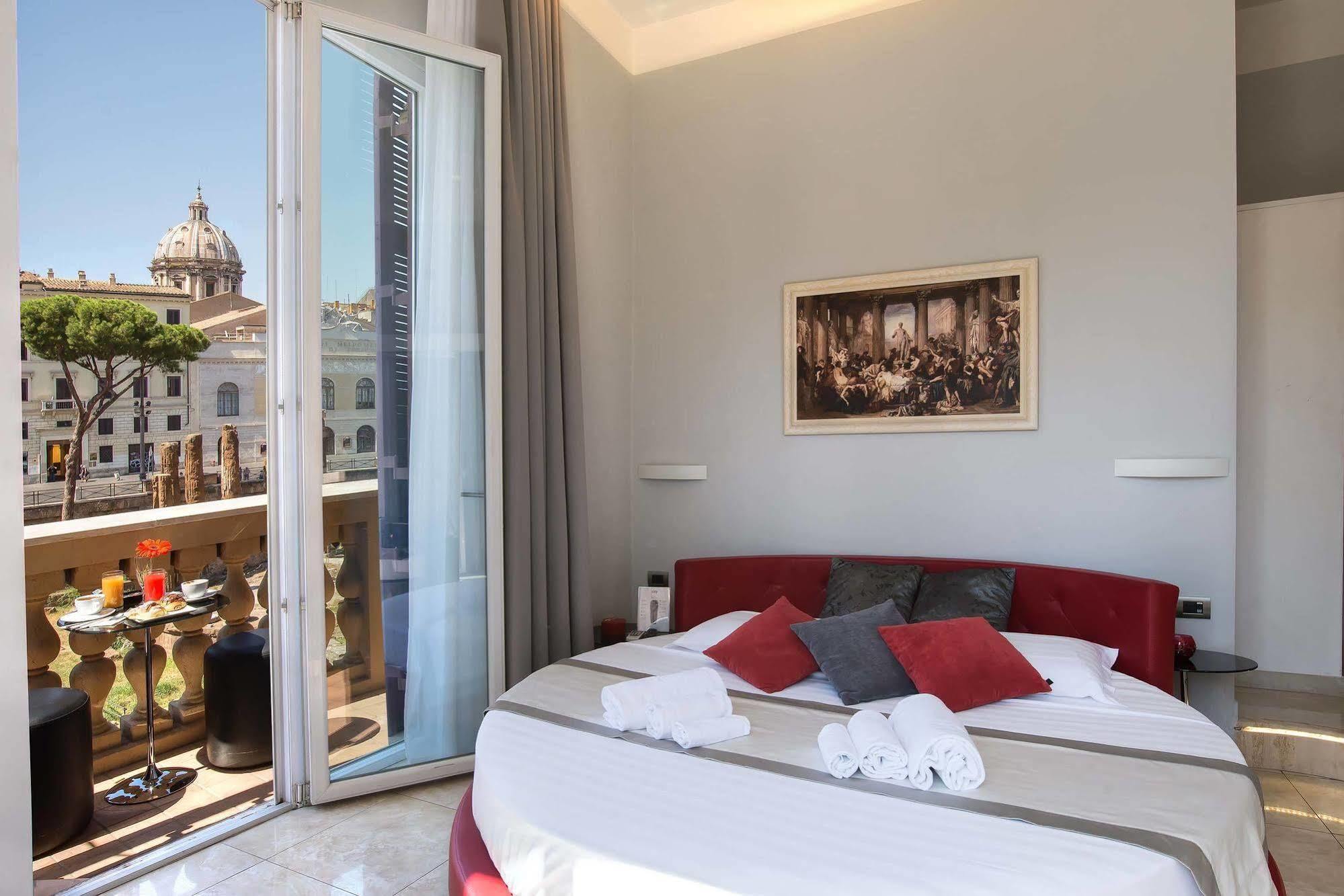 Отель Pantheon Caesar Relais Рим Экстерьер фото